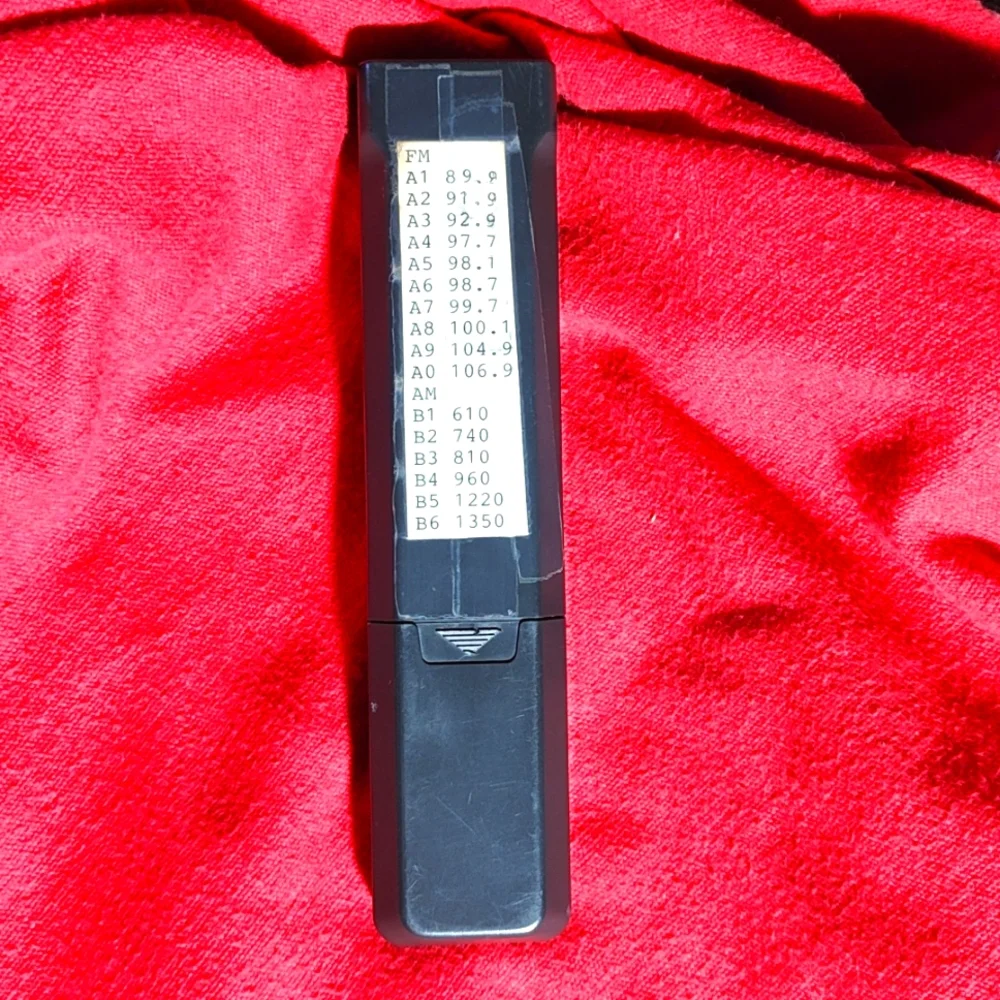 Sony RM-S221 Audio System Remote. - Picture 2 of 2